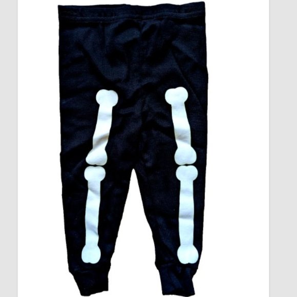 HALLOWEEN Glow In The Dark Baby Boys PJ Costume Pajamas Size 12 Months - Picture 2 of 9